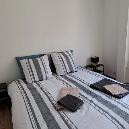 3 Pièces Faubourg De Pierre *