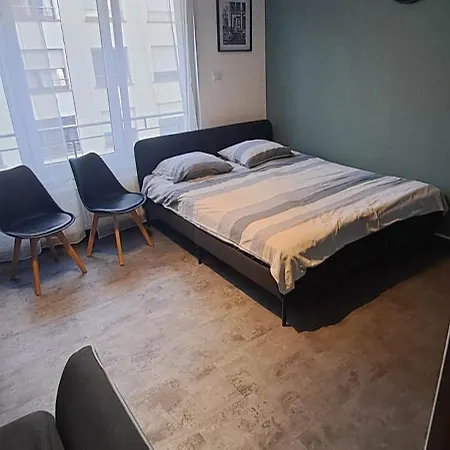 3 Pièces Faubourg De Pierre Appartamento